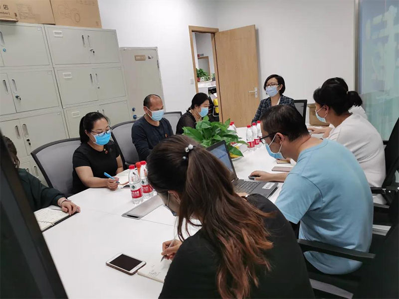 ����ɭ����