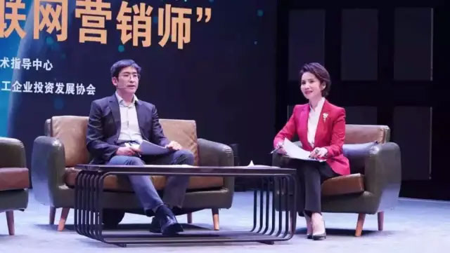 ���W�I�N��