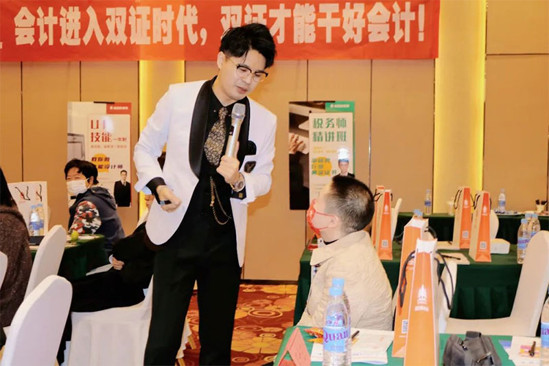 �涐�L�U�����c���ջI�����}��Ӗ