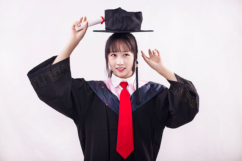 �����У�ͬ�ȌW����T����ȫ�����о���������ô�x��